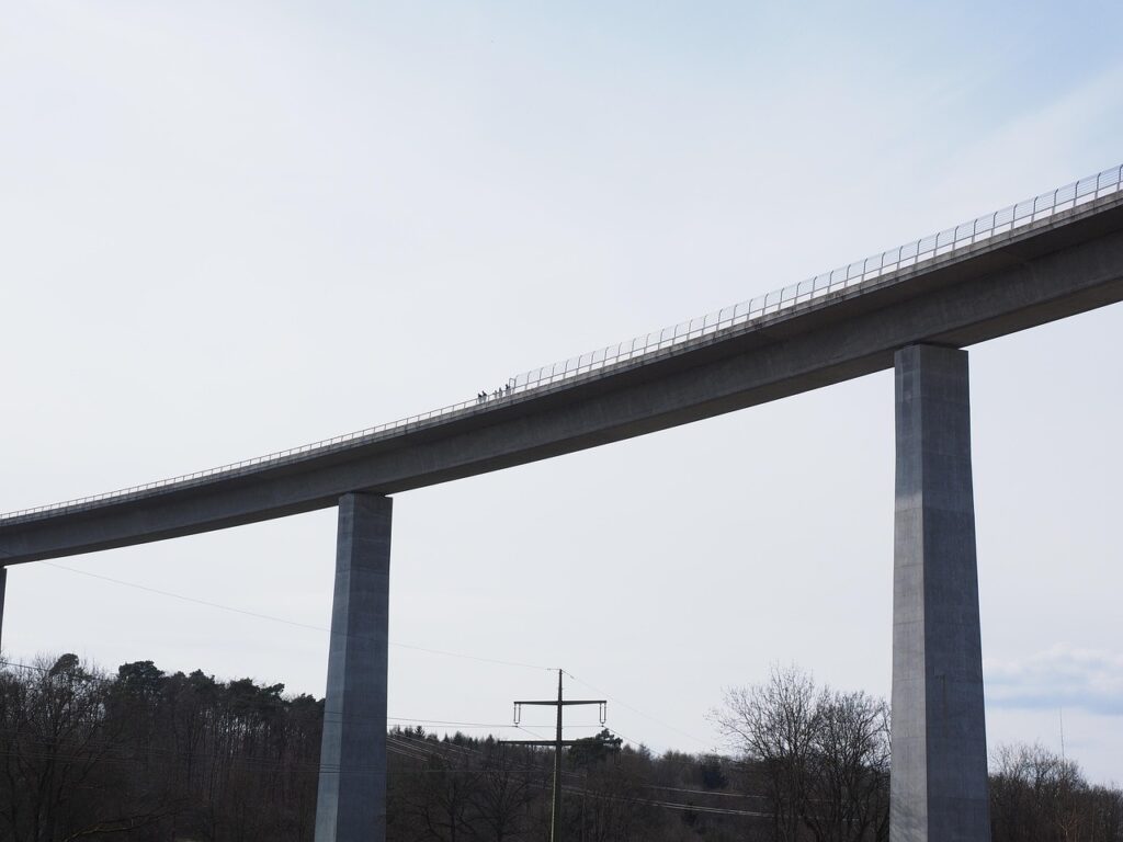 bridge, high, building, road, bridging, bridge piers, architecture, canyon, automobile, autostraße, körschtal viaduct, ostfildern-nellingen, baden-wuerttemberg, valley bridge, people, watch, outlook, ostfildern, nellingen